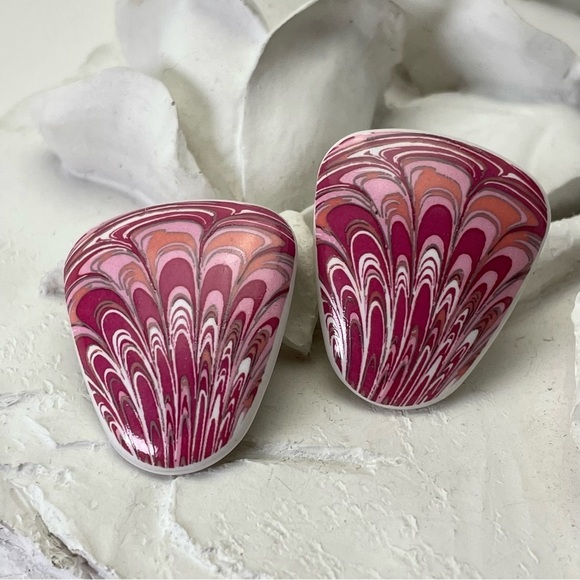 Vintage 90’s Avon Ceramic Enamel Pink Art Swirl Earrings - Picture 4 of 6